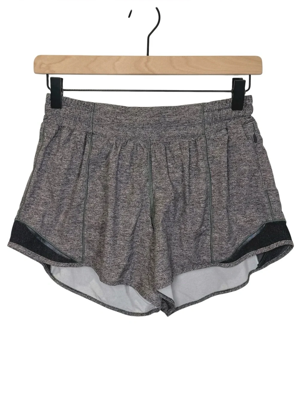 Lululemon Size 8 Long Hotty Hot Shorts II Heather Lux Multi Black Grey